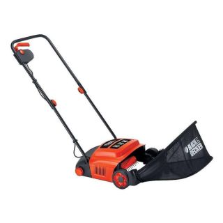 Scarificator pentru gazon Black+Decker GD300 30cm